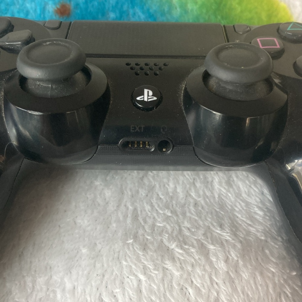 Wireless Controller for Playstation 4, PC and Android Controller - Picture 4 of 4